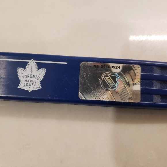 3 Toronto Maple Leafs Mini Hockey Sticks - Picture 6 of 11
